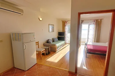 Villa Maslina-Olive two bedroom apartment wit...