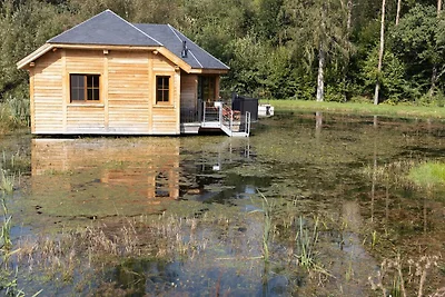 Ferienhaus mit Whirlpool und Terrasse