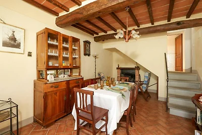 Boerderij in Cortona met Uitzicht op Zwembad