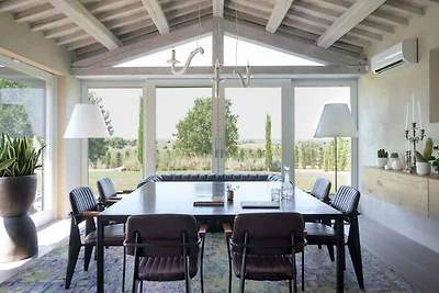 Villa in pietra nei pressi di Cortona