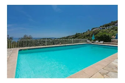 Villa Bellevue met zoutwaterzwembad