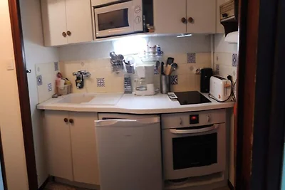 Monolocale per 4 persone con spazio espositiv...