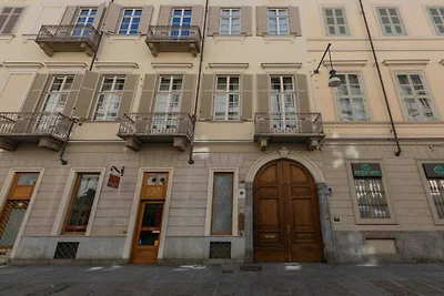 Carlo Alberto 13 - Casa Savoia
