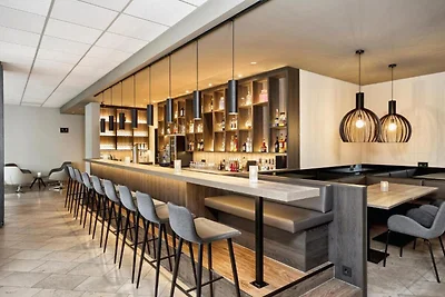 H+ Hotel Köln Brühl by Sunday Hotels Chambre...