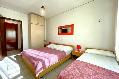 Appartement in Caorle bij Strand en Zwembad