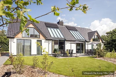 Freistehende Luxusvilla 400 m vom Meer...