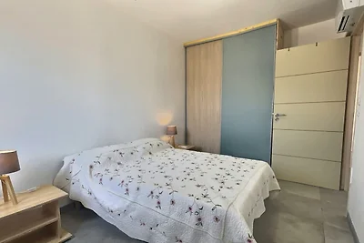 Villa familiare a Sérignan con piscina in...