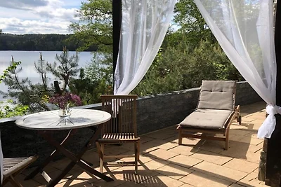 Ein wunderschönes Ferienhaus mit Seezugang