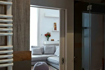 Elegant appartement in Chiaia