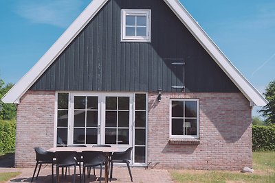 Huizen en groepskamer, bij natuurreservaat