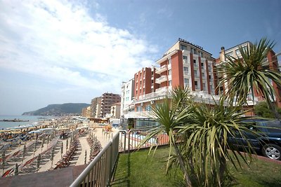 Direttamente sulla spiaggia: Residence Stella...