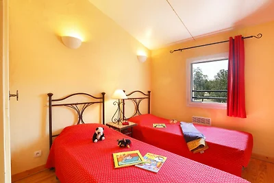 Reihenhaus in Sauve mit Pool und Fitness