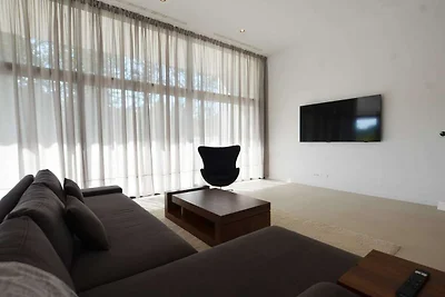 Luxurious Sorici Villa with Private Pool and ...
