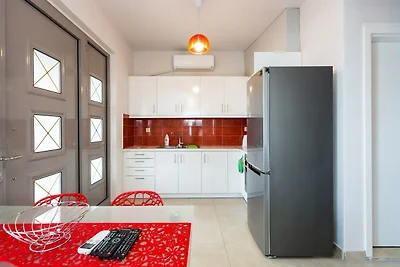 Villa in Mariou mit Pool und Meerblick