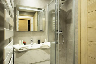 Appartamento con accesso diretto alle piste d...