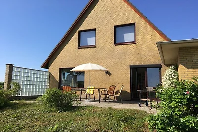 Vakantiehuis in Pommerby met zwembad