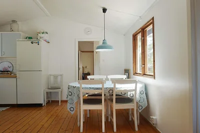 6 person holiday home in ÅKERSBERGA-By Traum