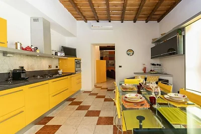 Wohnung in Torino mit Balkon und Parken