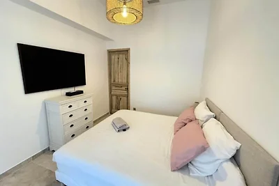 Huis in L'Isle-sur-la-Sorgue met Zwembad