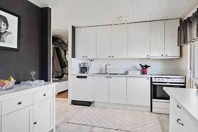 Acogedor refugio en el bosque con jacuzzi