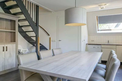 Casa ristrutturata con tre bagni, Breda a 10...