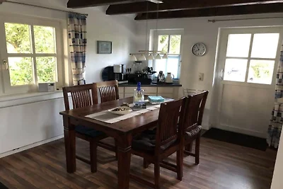 Vakantiehuis in Tating met zwembad