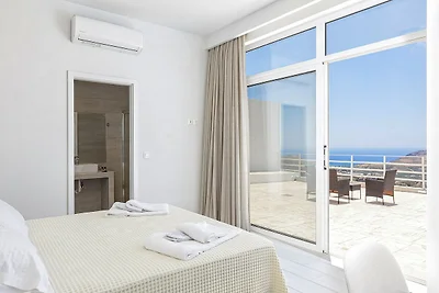 Villa in Mariou mit Pool und Stränden