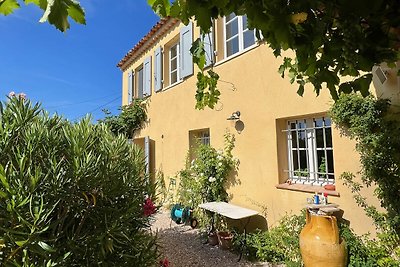 Schitterend provencaals landhuis in de natuur