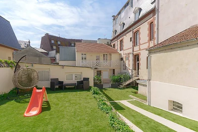 1-Zimmer-Wohnung mit 3 Personen, Balkon, im H...