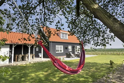 Ferienhaus in Wissenkerke mit Garten
