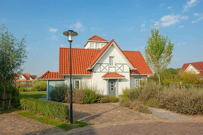 Freistehende Turmvilla mit Sauna, nahe dem...
