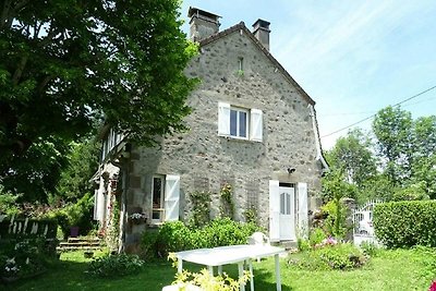 Ferienhaus in St. Cirgues de Malbert mit Pool