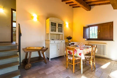 Schönes Cottage in Dicomano mit Pool
