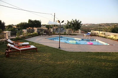 Villa in Skouloufia mit Pool und Aussicht