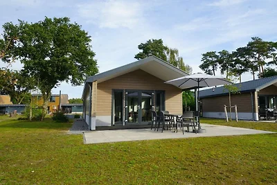 Ferienhaus in Mol mit Terrasse und Wifi