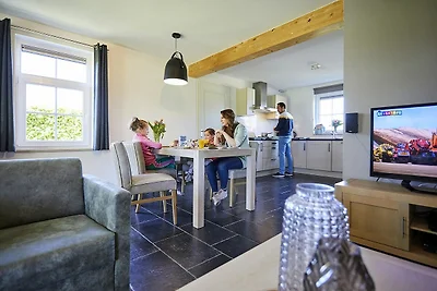 Villa met sauna en bubbelbad in Limburg