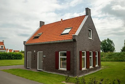Vrijstaand vakantiehuis, op 700 m.