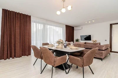 Neu! Ferienhaus Nina mit privatem Pool