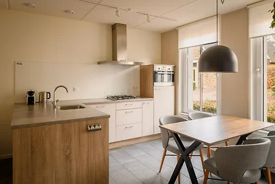 Villa mit Geschirrspülmaschine 4 km von...