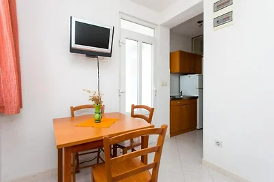 Guest House Old Town View- One Bedroom Apartm...