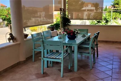 Apartments Dea & Paula - Classic Two Bedroom ...