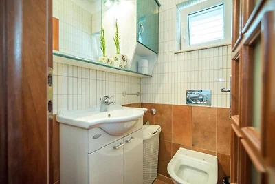 Three bedroom Apartment with terrace and sea...