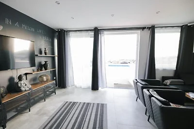 Two Bedroom Apartment with Sea View