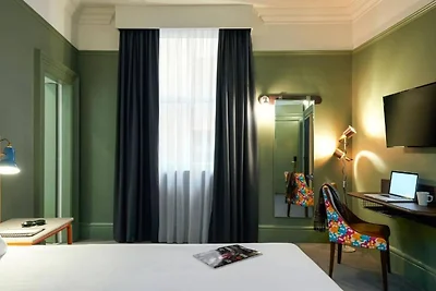 Bristol Grand Hotel by Sunday Junior Suite