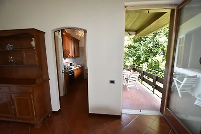 Villa mit herrlichem Blick auf den Lago...