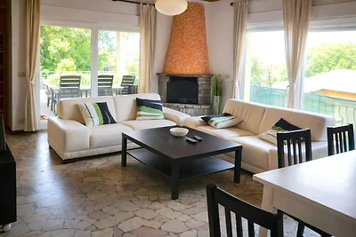 Freistehende Villa in Brezzo di Bedero