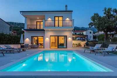 Entspannte Familienvilla in Naklice