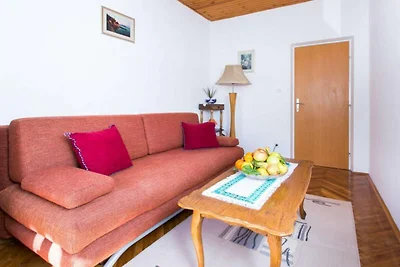 Apartments Anka - One-Bedroom Apartment with ...