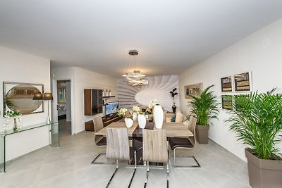 Villa with Pool in Gerani