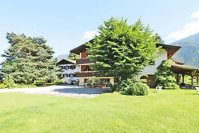 Wohnung in Latsch mit Pool & Garten